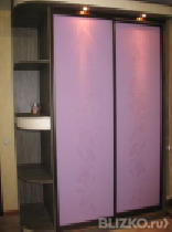Шкаф-купе в розовом цвете