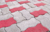 Брусчатка "Волна" розовая на белом цементе (частичная прокраска)