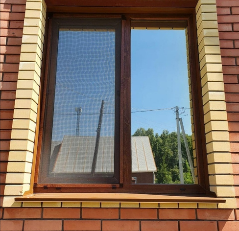 Ламинированные москитные сетки на окна ПВХ