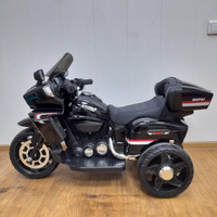Электромотоцикл трёхколёсный цвет черный
